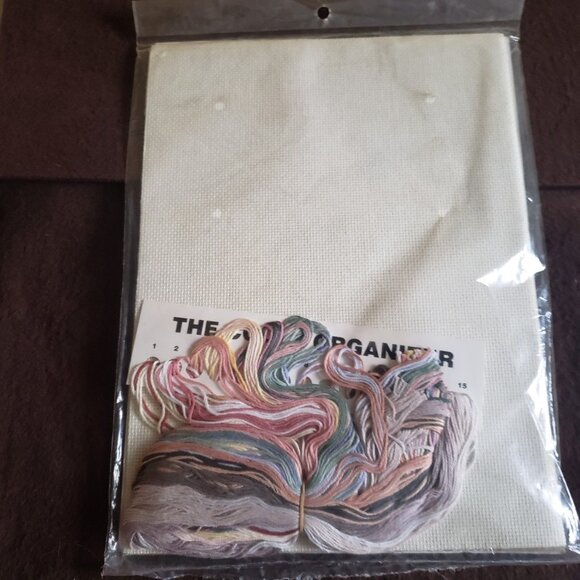 New Sealed JCA Inc Elsa Williams Cuddled Kitten Counted Cross Stitch Kit‎ #02067 - Picture 2 of 6